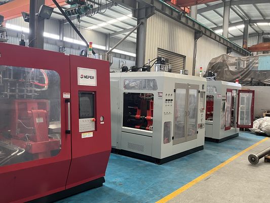 Multi Cavity Fully Automatic PETG MP55D-2 Extrusion Blow Molding Machine For Production