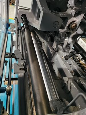 Screw PE Plastic Injection Molding Machine Five Support Crankshaft For Plastic Bins